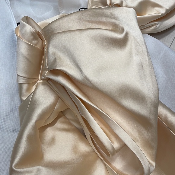 Solace London Elina Off-The-Shoulder Duchesse Satin Mini Dress - Picture 9 of 15